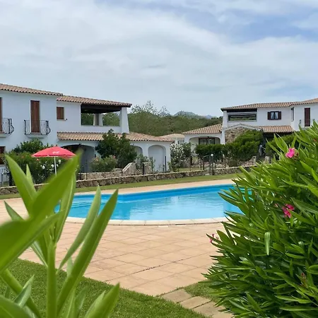 Luisa In Budoni, Shared Pool شقة Limpiddu