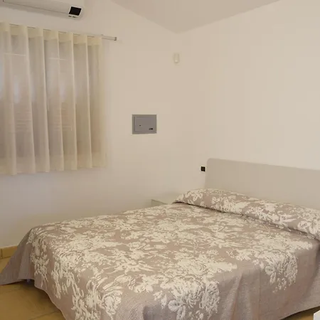 Luisa Apartmán *
