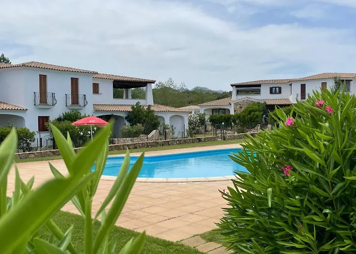 Luisa In Budoni, Shared Pool Apartament Limpiddu