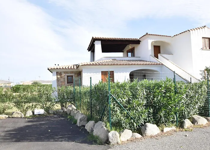 Luisa In Budoni, Shared Pool Apartament Limpiddu