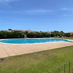 Luisa In Budoni, Shared Pool *